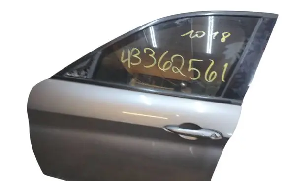 Alfa Romeo Giulia Front door 