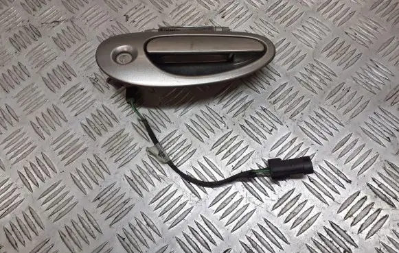 Chrysler 300M Front door exterior handle 24737-E
