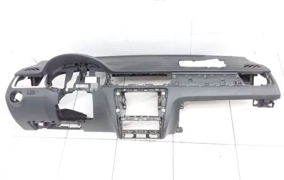 Skoda Rapid (NH) Dashboard 5JB857343 5JB857092A 1ST880204