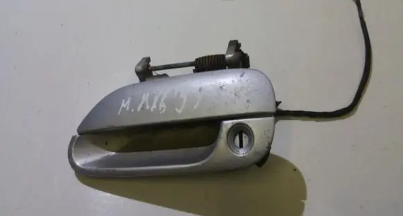 Mazda MX-3 Front door exterior handle