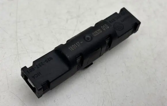 Seat Leon (5F) Aerial antenna amplifier 5N0035570