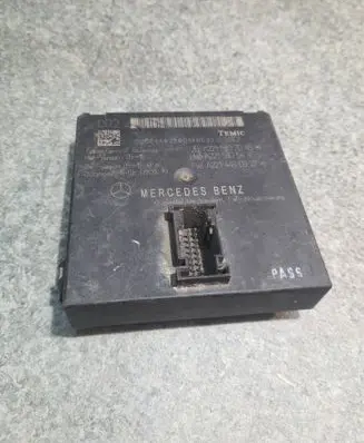 Mercedes-Benz S W221 Gateway control module A2215407045