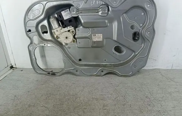 Ford Focus C-MAX Front door window regulator with motor
