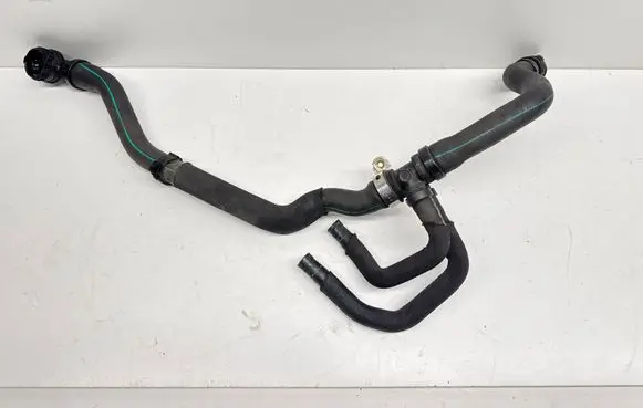 Peugeot 308 Engine coolant pipe/hose