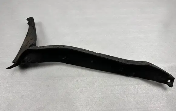 Audi A8 S8 D4 4H Fender foam support/seal 4H0821112C 4H0821112