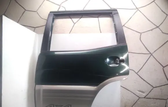 Nissan Terrano Rear door