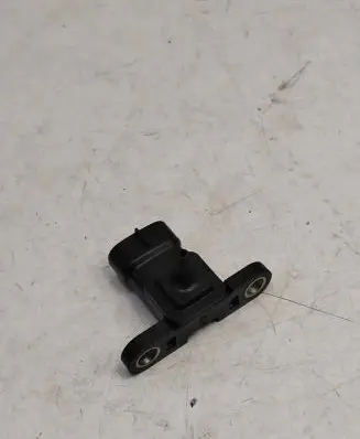Toyota Avensis T250 Air pressure sensor 8942120200 11H27 7800