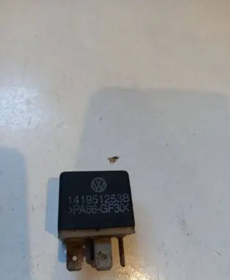 Volkswagen Caddy Other relay 141951253B