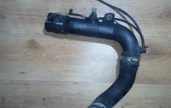 Toyota Avensis T250 Intercooler hose/pipe 173620R010 17362-0R010