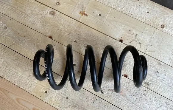 Audi A6 S6 C6 4F Rear coil spring