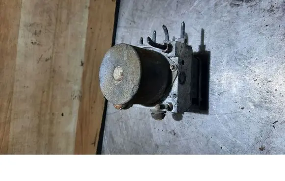 Toyota Avensis Verso ABS Pump