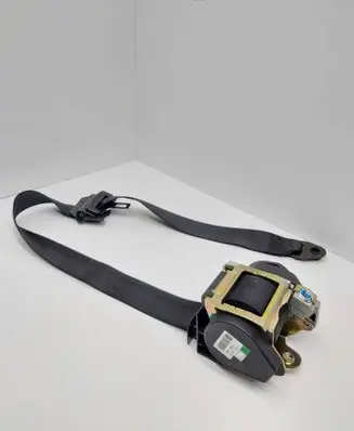 BMW 7 E65 E66 Front seatbelt 561148401 010R000