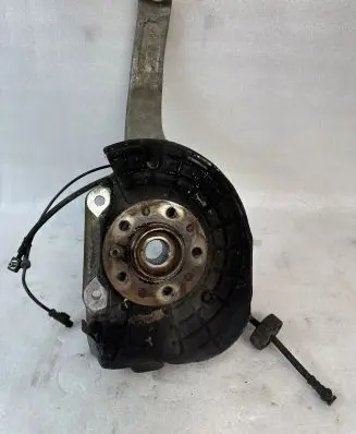 Maserati Levante Front wheel hub 670032053 06700320530
