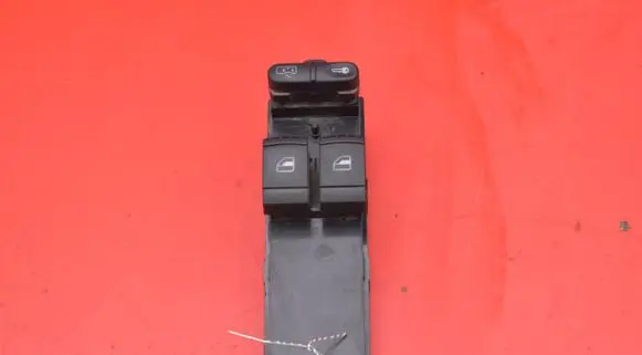 Skoda Octavia Mk2 (1Z) Electric window control switch 1J3959857A