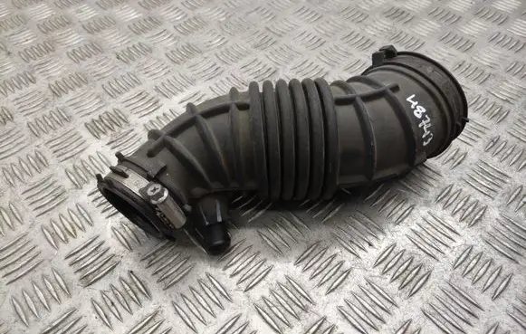 KIA Sorento Turbo air intake inlet pipe/hose 28130C5300