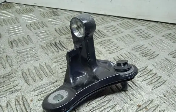 Mercedes-Benz GLA W156 X156 Front door upper hinge