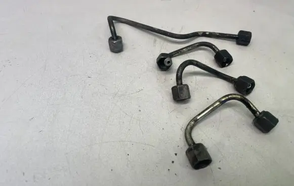 Ford Galaxy Fuel injector supply line/pipe 