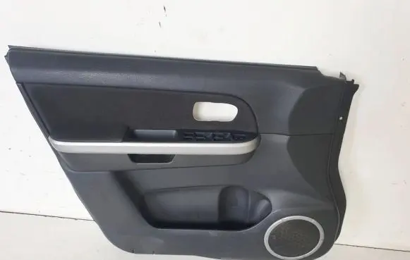 Suzuki Grand Vitara II Front door card panel trim