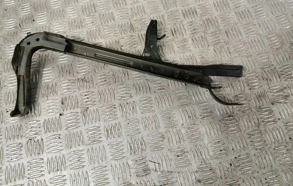 Radiator support slam panel bracket