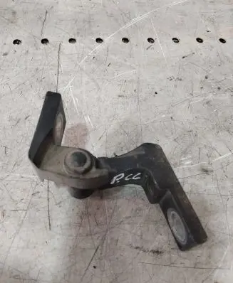 Audi A6 S6 C6 4F Front door upper hinge A0465730