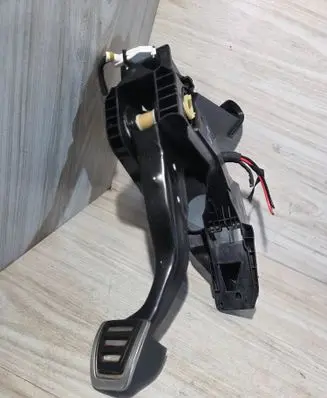 Volkswagen Golf VII Brake pedal 5Q1721058AR