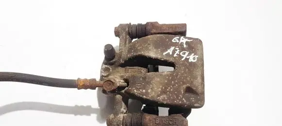 Toyota Corolla Verso AR10 Rear brake caliper y01339