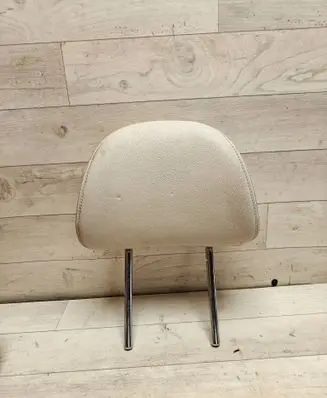 Volvo V50 Rear seat headrest