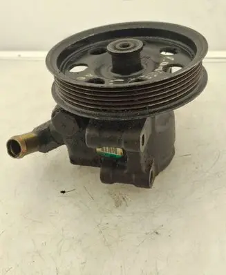 Ford Focus Power steering pump 35583S3