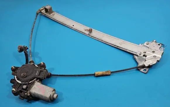 Toyota RAV 4 (XA10) Front door window regulator with motor 8572042030 IMPRK1546433