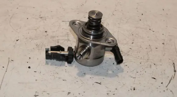 KIA Niro Fuel injection high pressure pump 35320-03ACO