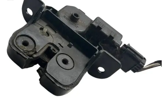 Dacia Duster Tailgate lock latch 905039428R 40557160