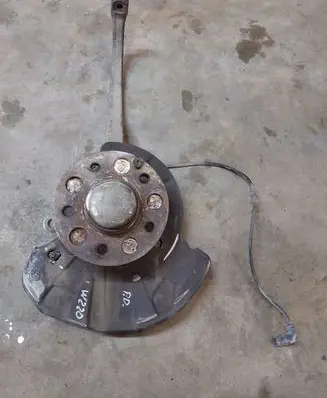 Mercedes-Benz S W220 Front wheel hub spindle knuckle