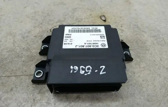 Volkswagen PASSAT B6 Hand brake control module 3C0907801J
