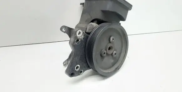 BMW X3 E83 Power steering pump 3450765 7692974547