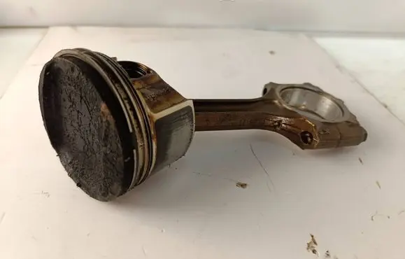 Renault Scenic III - Grand scenic III Piston with connecting rod 0951 FMG