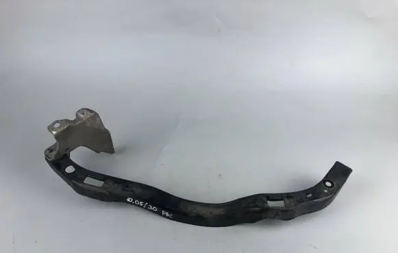 Subaru Outback Headlight/headlamp mounting bracket