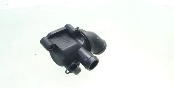 Mercedes-Benz B W245 Thermostat housing A2662030475