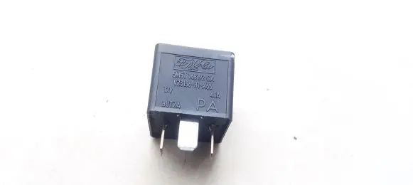 Land Rover Discovery 3 - LR3 Other relay 5m5t14b192ca v23136-b1-x66