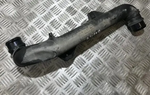 Seat Toledo I (1L) Intercooler hose/pipe 1l0145840c