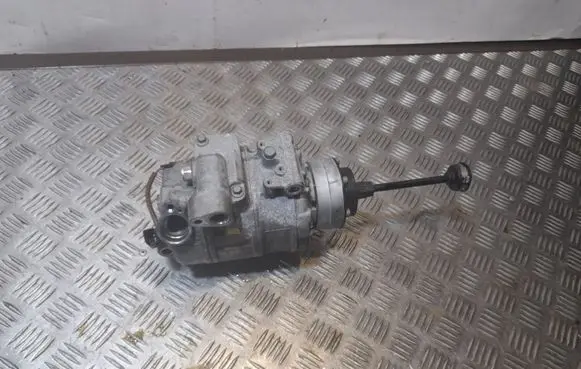 Audi A8 S8 D4 4H Air conditioning (A/C) compressor (pump) 8K0260805H