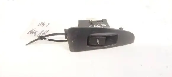 Toyota Avensis T250 Electric window control switch 7427105020 74271-05020