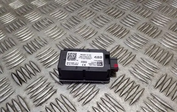 Tesla Model S Tire pressure control unit 103460100B A2C9333670004