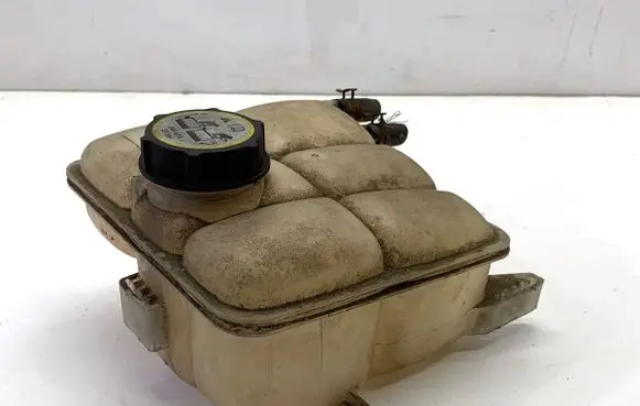 Ford Focus Coolant expansion tank/reservoir 3M5H08K218
