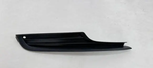 Volkswagen Golf VII Front bumper lower grill 5G0853666