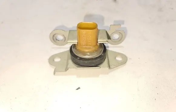Land Rover Range Rover Sport L494 ABS wheel speed sensor 8W833C190