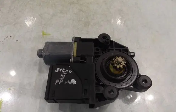Renault Scenic III - Grand scenic III Rear window wiper motor 287100010R