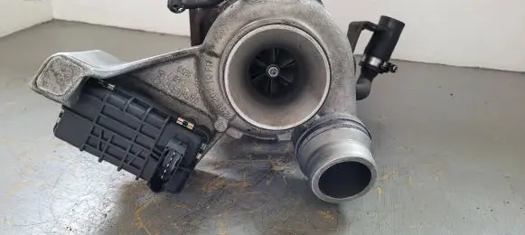 BMW 3 E90 E91 Turbo 7810189C