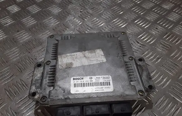Renault Laguna II Engine control unit/module 8200126462 0281010482