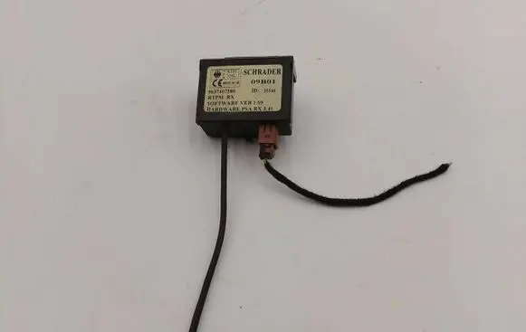 Peugeot 607 Door central lock control unit/module 9637407580