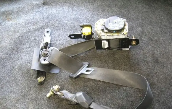 Honda Legend III KA9 Front seatbelt
